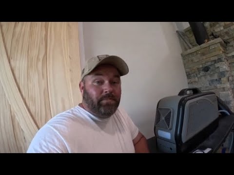 Product Display of SUNJOY Portable Air Conditioner for Outdoor Tents and Indoor